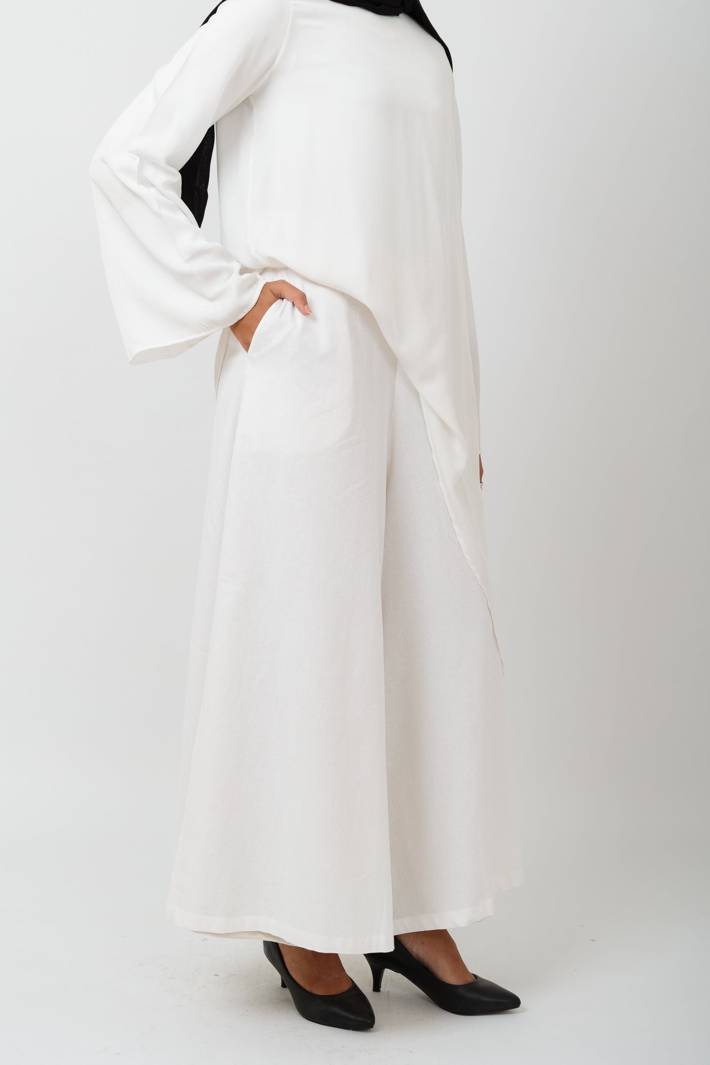 Flow wide leg pants in White