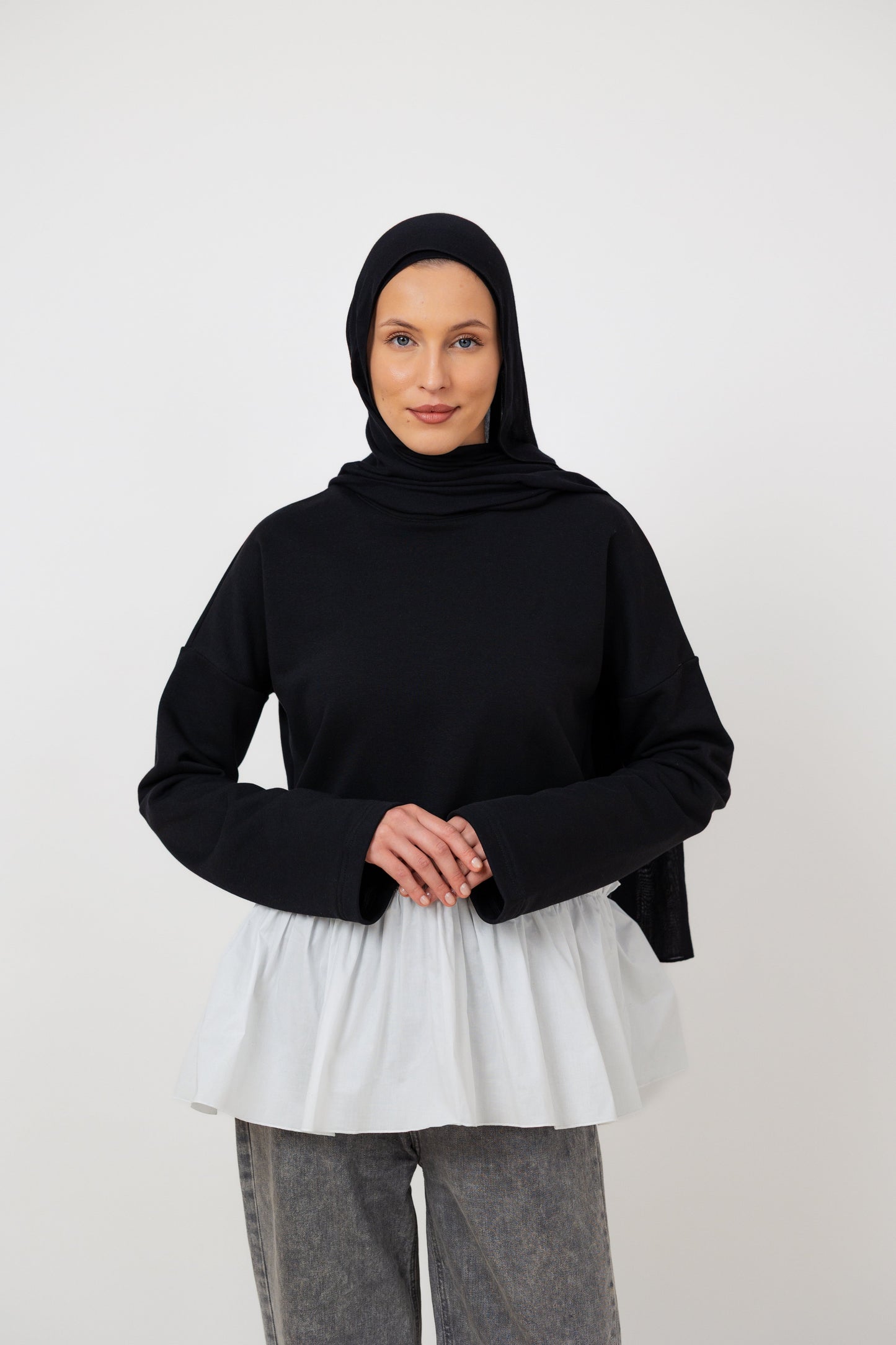 Ruffle Sweatshirt in Black