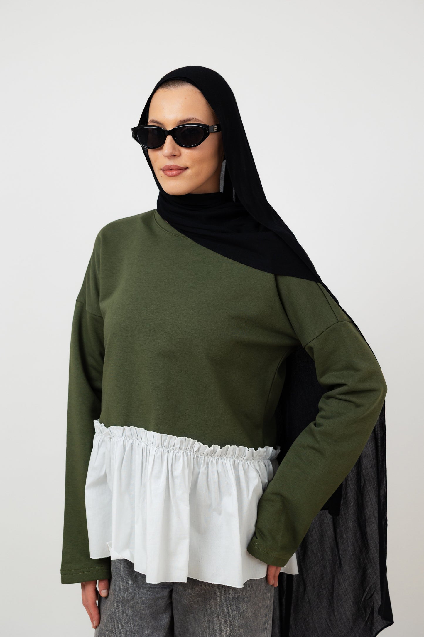 Ruffle Sweatshirt in Olive