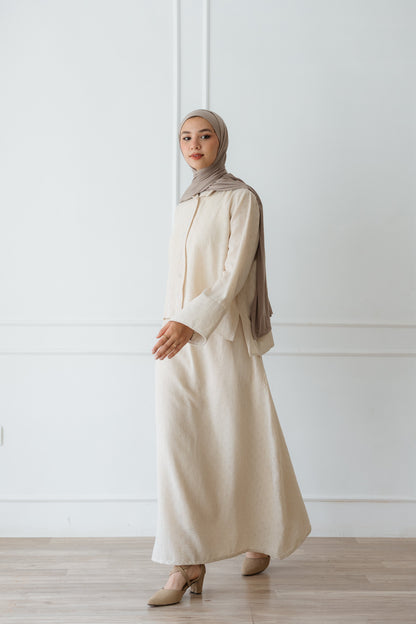 Weekend Linen Set In Beige