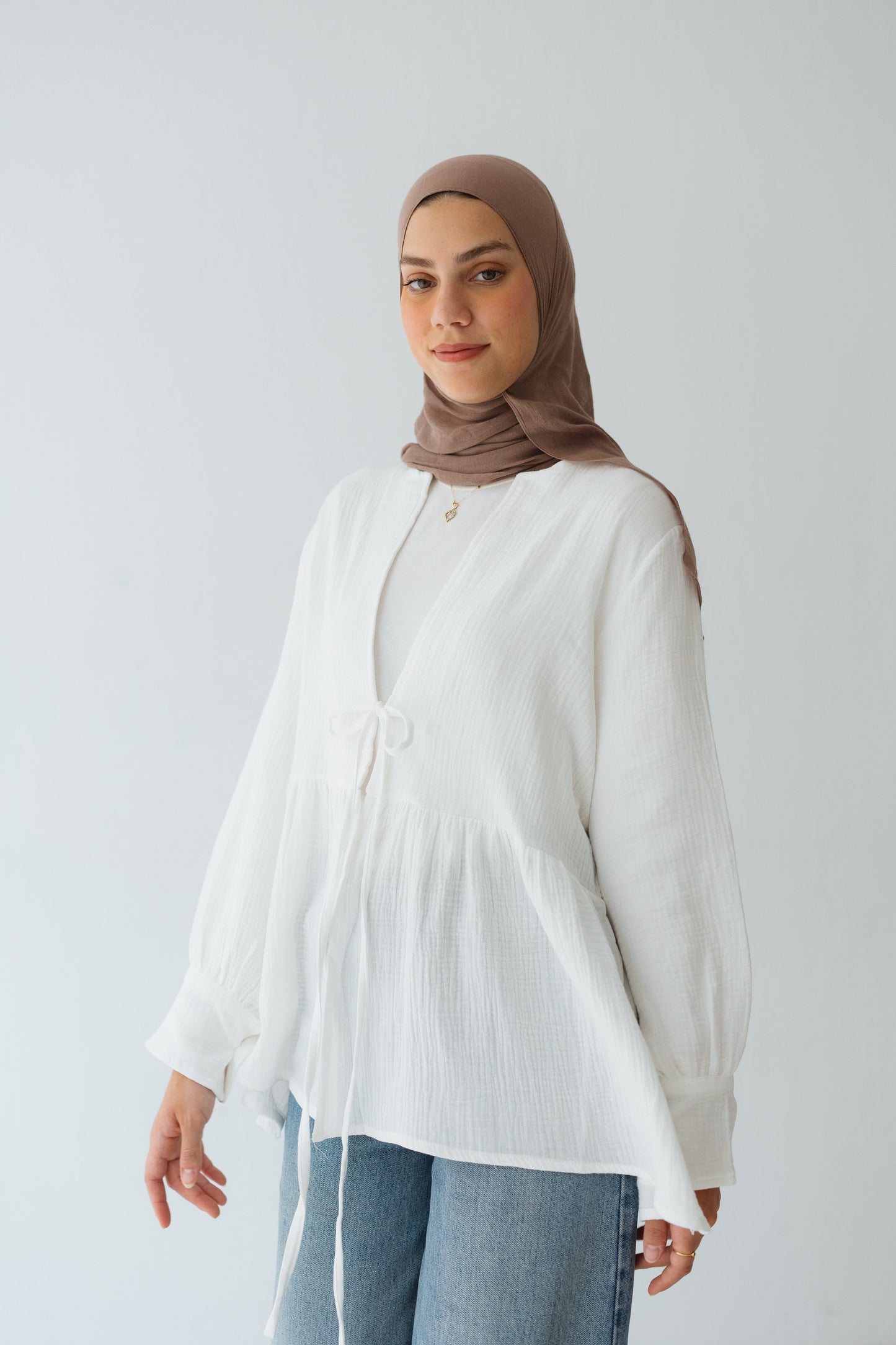 Bow Cardigan In White