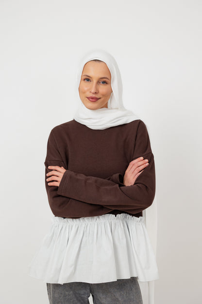 Ruffle Sweatshirt in Brown