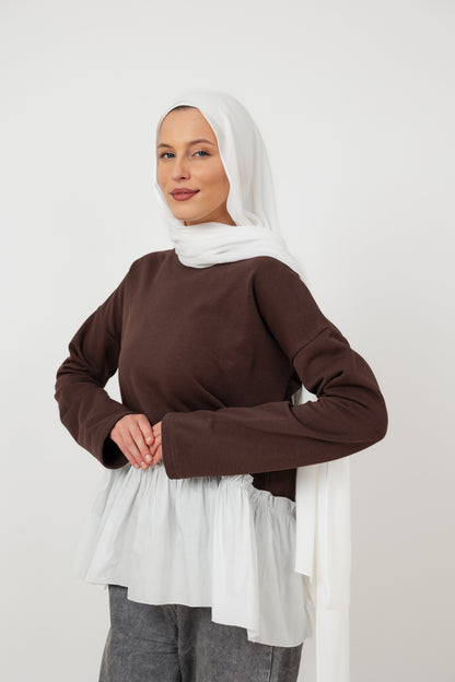 Ruffle Sweatshirt in Brown