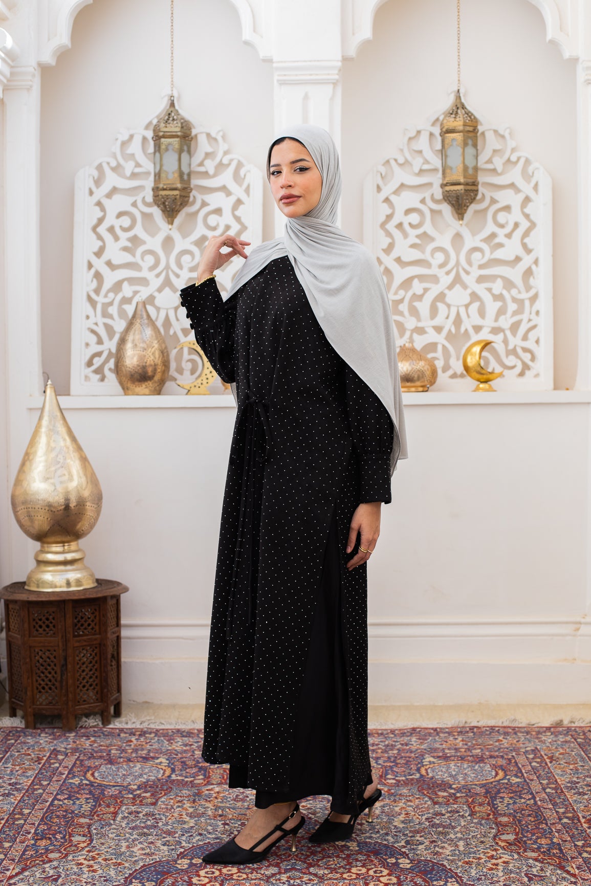 Wrapping Slit dress in Black