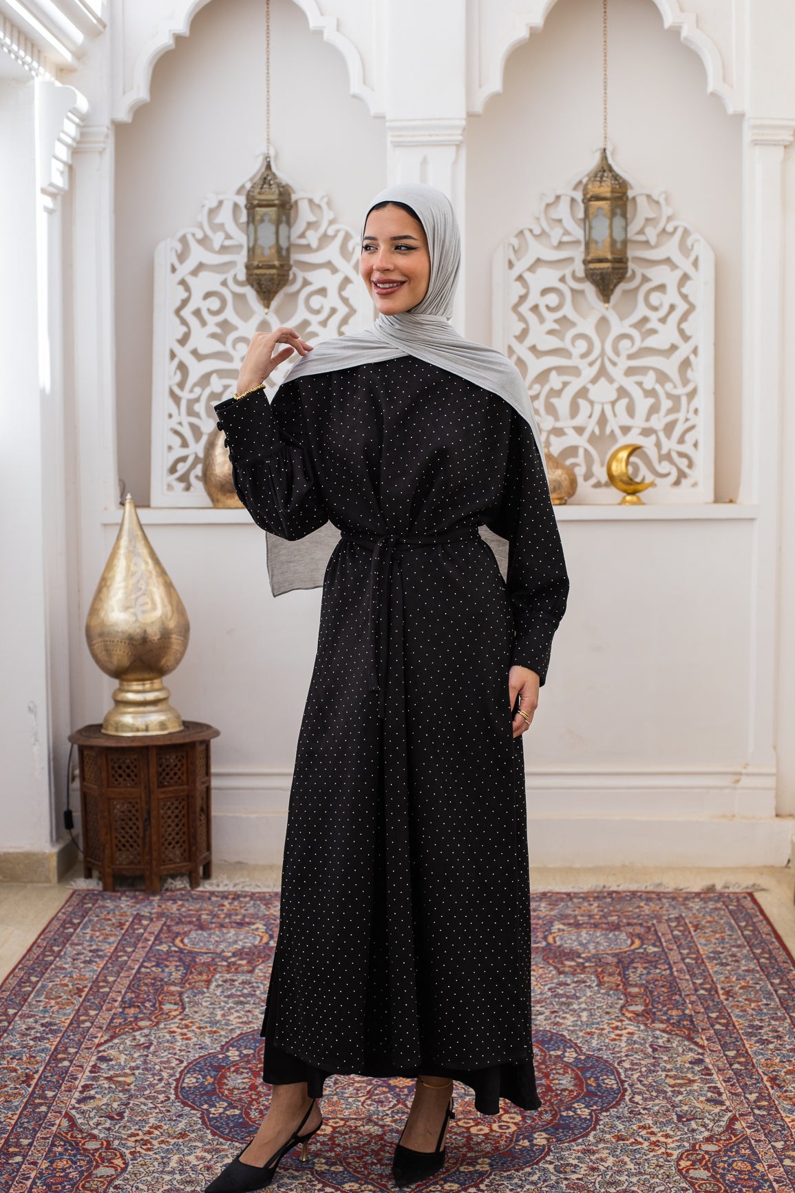 Wrapping Slit dress in Black