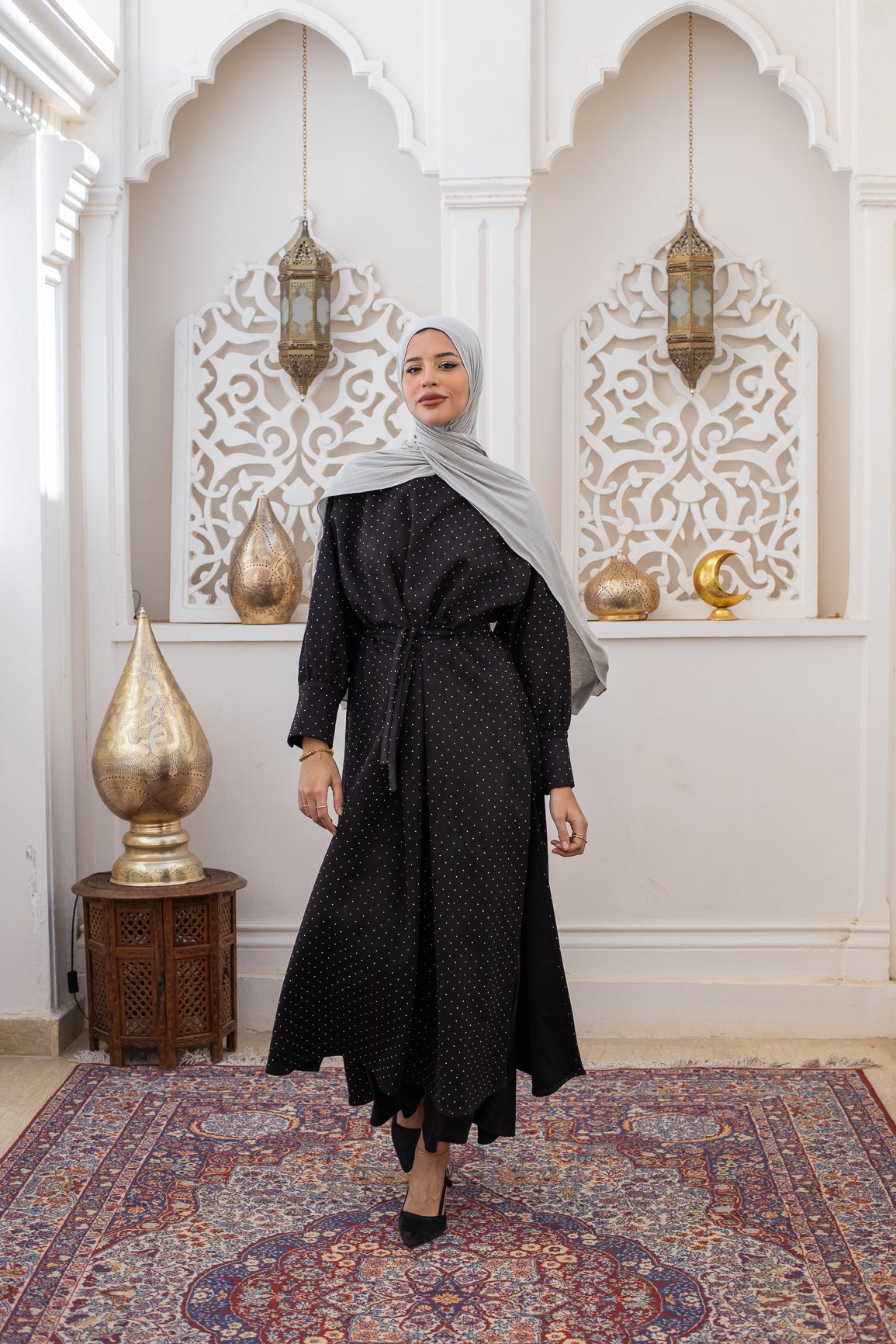 Wrapping Slit dress in Black