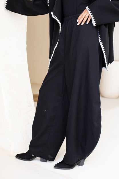 Barrel pants in Black