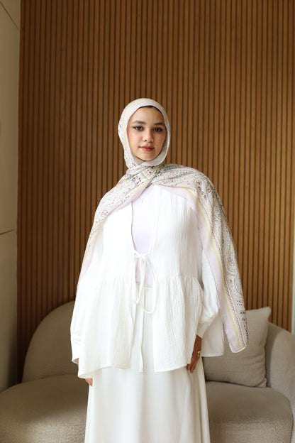 Bow Cardigan In White